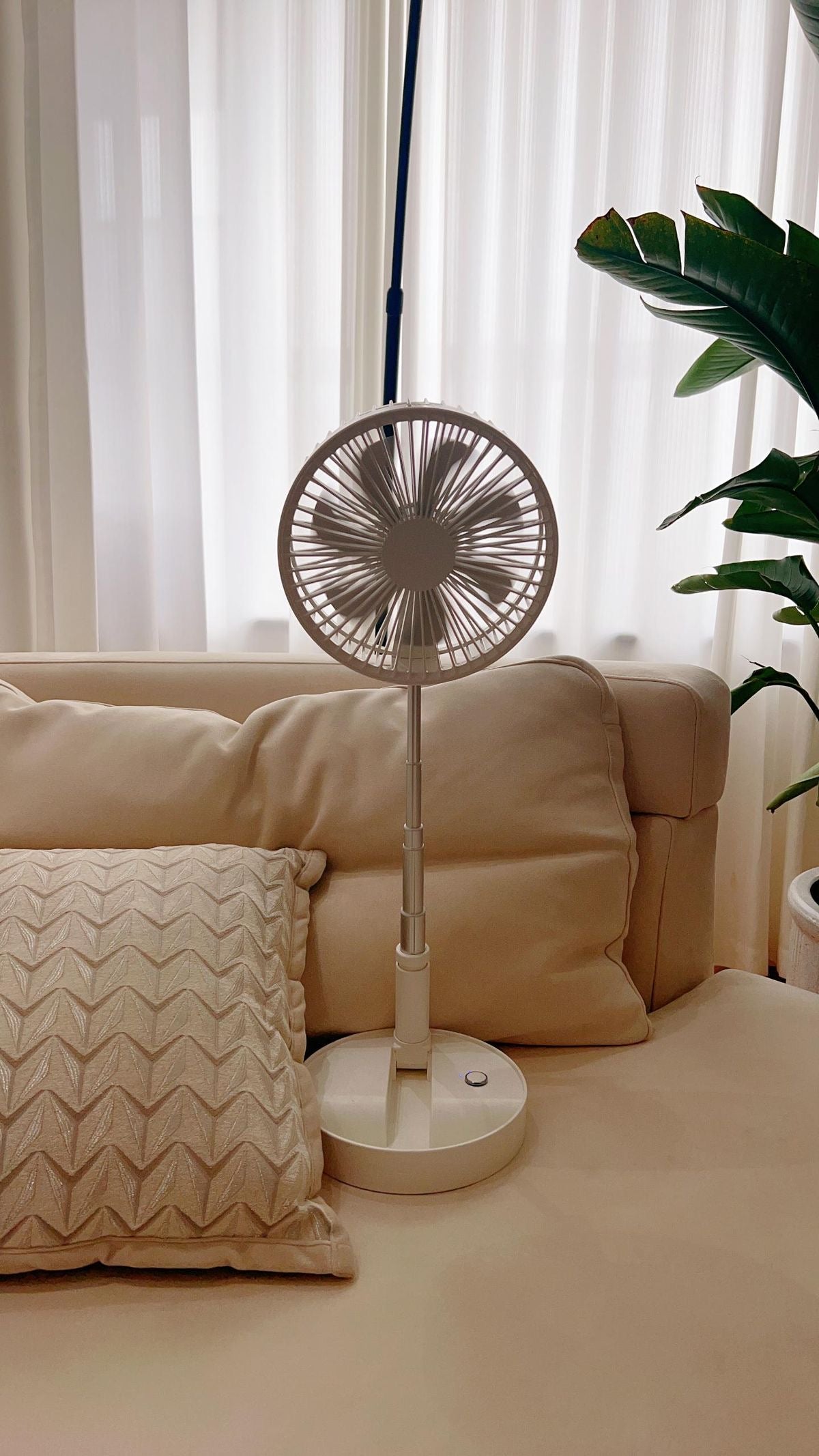 Rechargeable Telescopic Foldable Fan